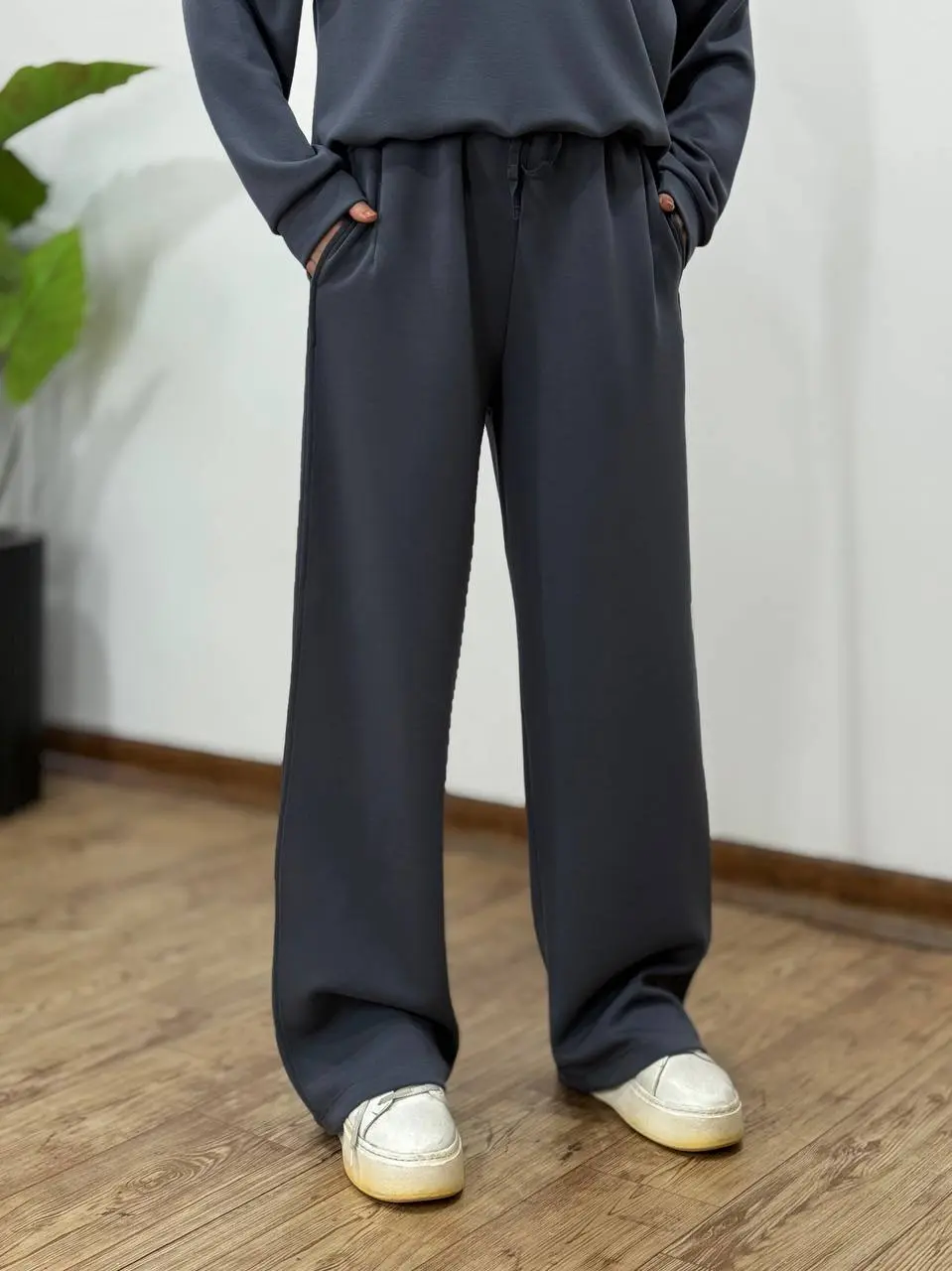 شلوار زنانه اویشو